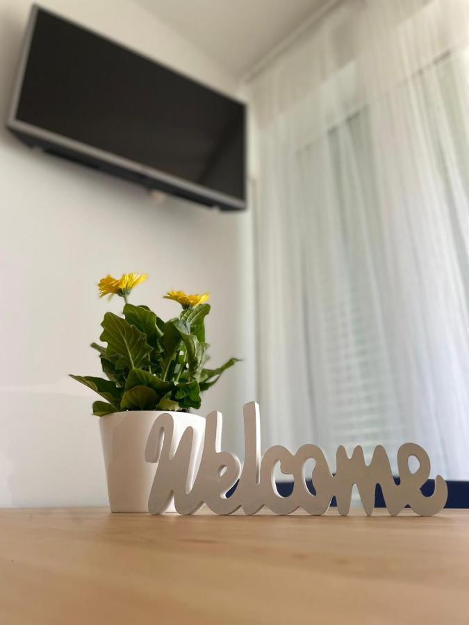 Apartmani Maris II Palit Eksteriør bilde
