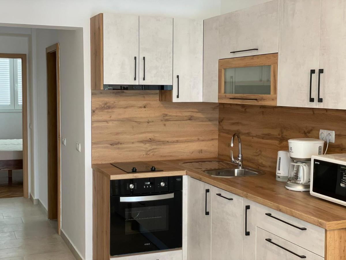 Apartmani Maris II Palit Eksteriør bilde